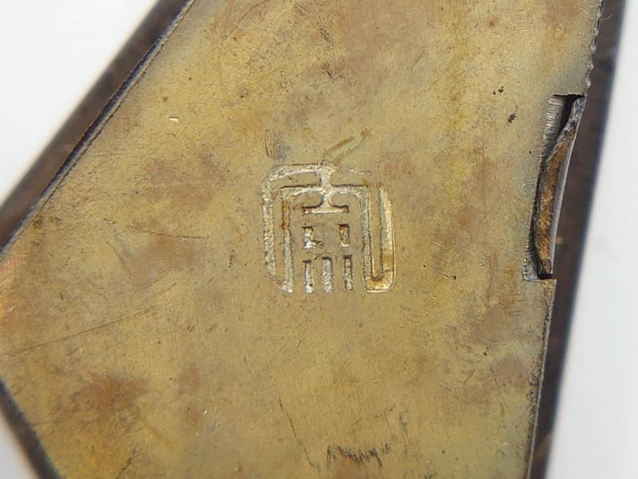 時代物　銅製　多種多様なデザインが楽しめる引手42点セット(乱れ桐、千鳥紋、菊、藤、花、月、稲穂、松、丸型、菱型、角型、楕円形、ハンドル、金具、取っ手、把手)(R-079115)