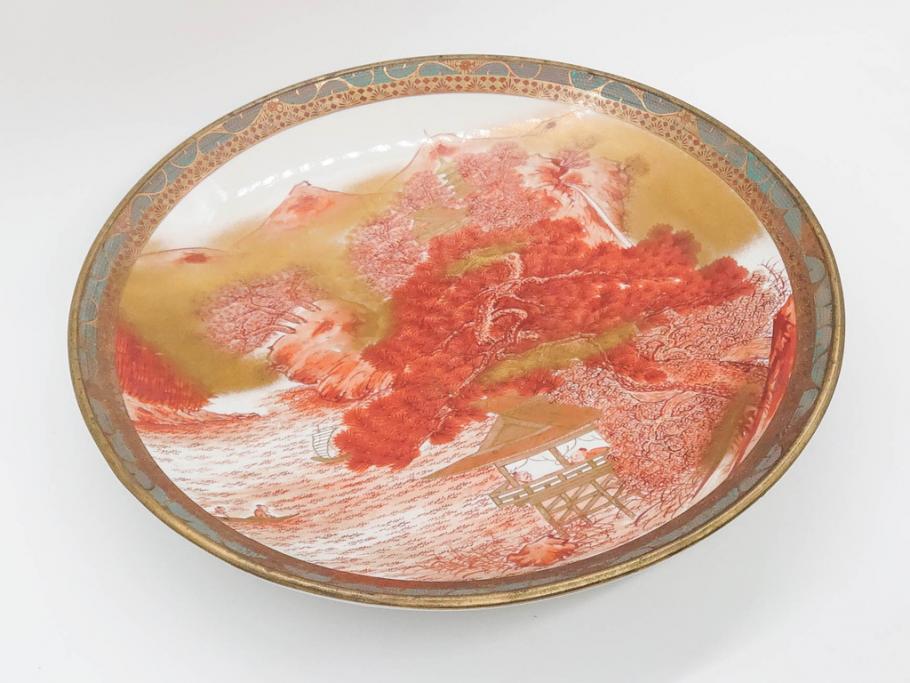 九谷焼　石盛堂　赤絵　金彩　青粒　山水文　約40cm　1尺3寸　緻密に描かれたデザインが見事な大皿(楼閣図、風景、山、滝、海、船、舟、松、尺皿、和食器、和皿、一尺三寸、共箱付き、皿立付き)(R-079145)