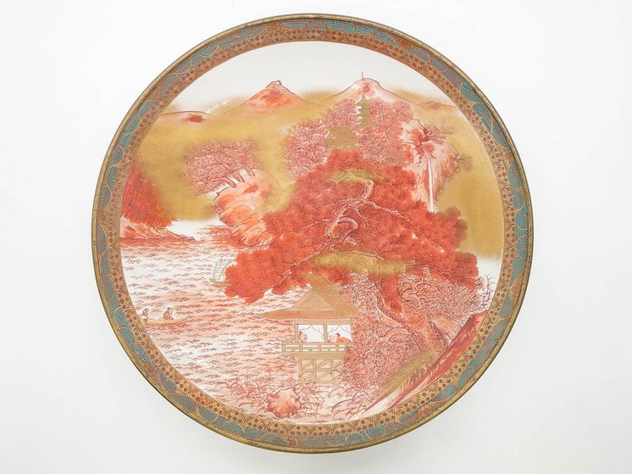 九谷焼　石盛堂　赤絵　金彩　青粒　山水文　約40cm　1尺3寸　緻密に描かれたデザインが見事な大皿(楼閣図、風景、山、滝、海、船、舟、松、尺皿、和食器、和皿、一尺三寸、共箱付き、皿立付き)(R-079145)