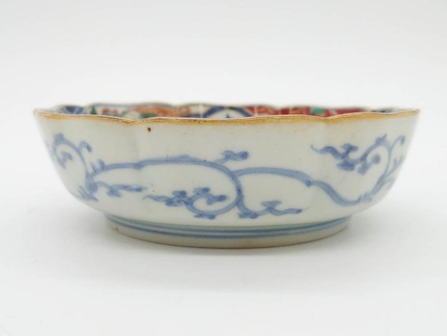 江戸期　上手物　成化年製　古伊万里　色絵　染付　約14cm　4.7寸　丹念に描かれた絵付から匠の技を感じるなます皿3枚セット(金彩、唐草、風景、牡丹、梅、魚、花、変形皿、小皿、和食器、和皿、深皿、輪花型、四寸七分)(R-079148)