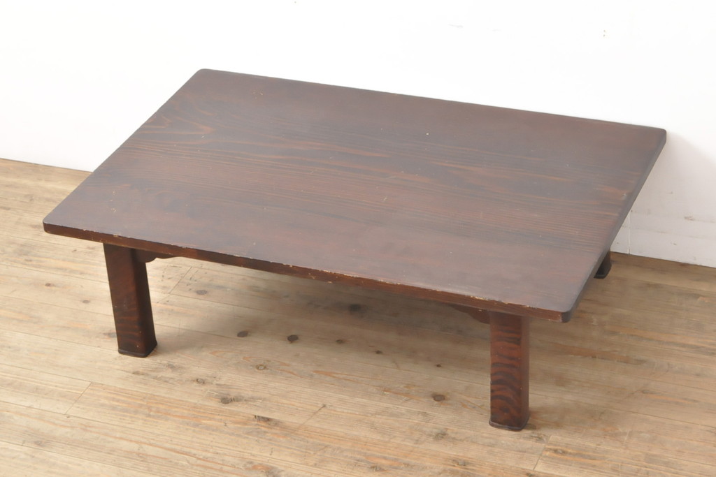 和製ビンテージ　高級杉材　シンプルなデザインながらも深みのある色合いが魅力的な一枚板座卓(ローテーブル、ヴィンテージ)(R-055026)