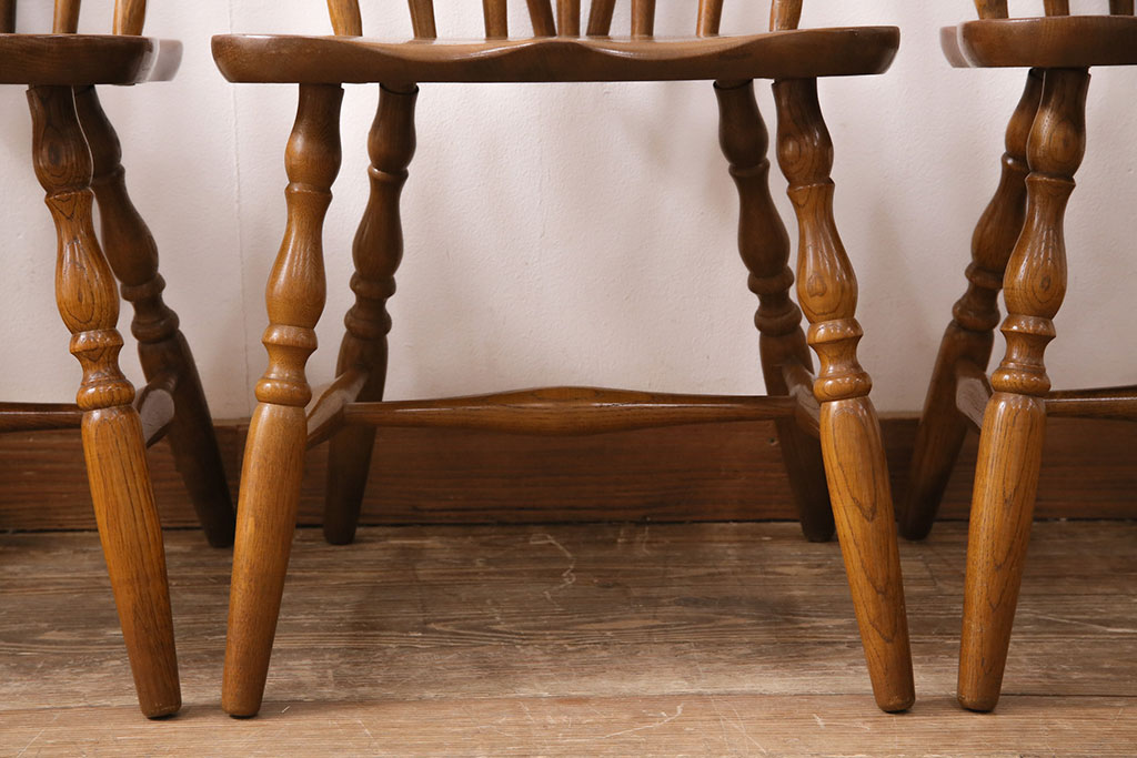 ヴィンテージ　柏木工(KASHIWA、かしわ)　ナラ材製　挽き物加工の背もたれと脚がお洒落なダイニングチェア4脚セット(椅子、ビンテージ)(R-047366)