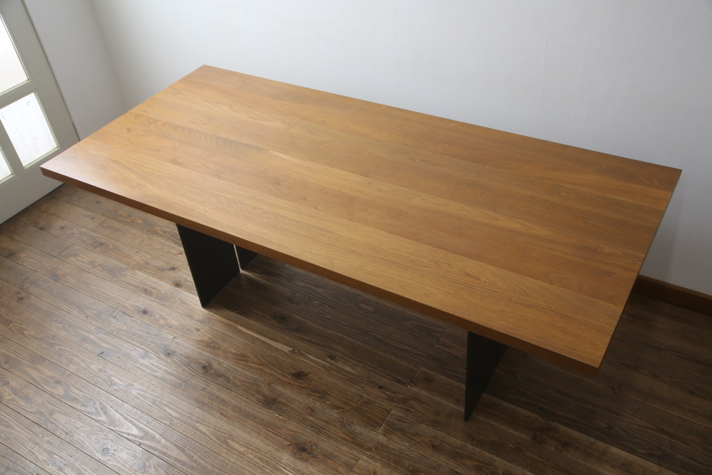 中古　arflex(アルフレックス)　Riva(リーヴァ)　NATURA(ナチュラ)　お洒落な空間作りにおすすめのダイニングテーブル(食卓、4人掛け、6人掛け、作業台)(定価約80万円)(R-074012)