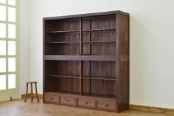 アンティーク家具　大きな二段重ね飾り棚(アンティーク陳列棚)?