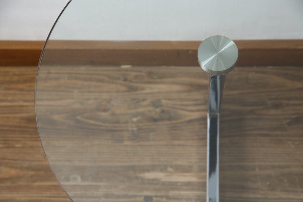 中古　美品　BoConcept(ボーコンセプト)　シンプルで洗練されたデザインのキャスター付きガラストップサイドテーブル(コーヒーテーブル、エンドテーブル、花台、飾り台、北欧)(定価約9万円)(R-076030)