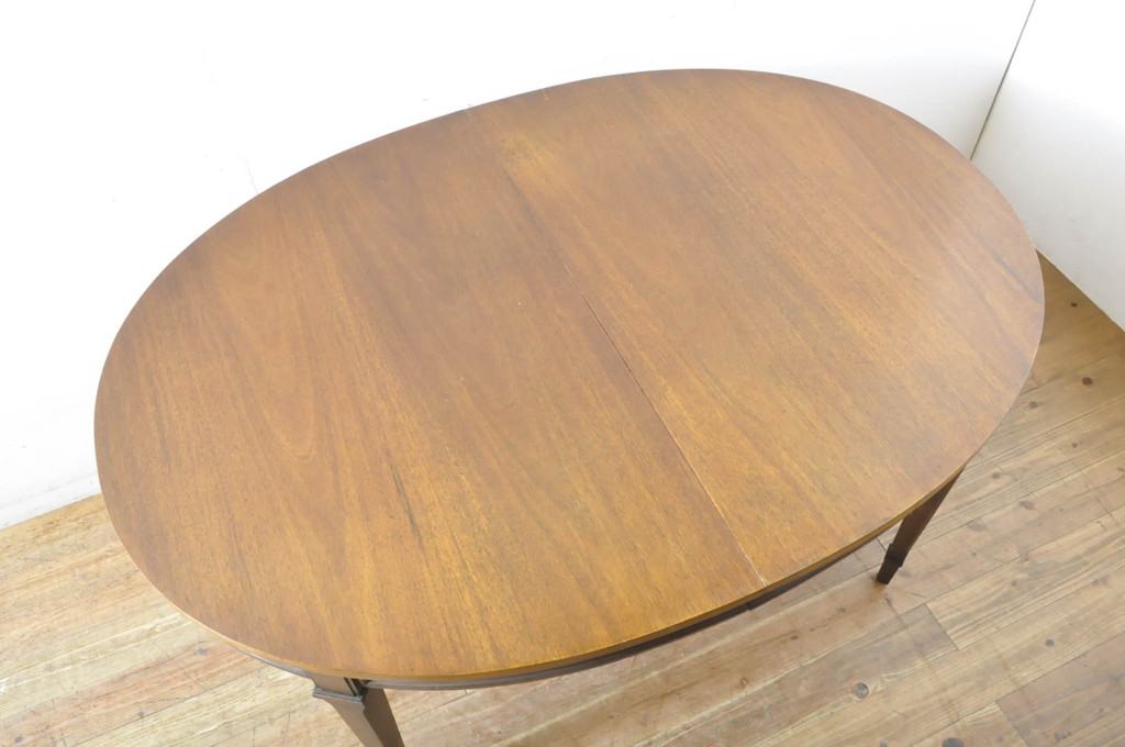 中古　DREXEL HERITAGE(ドレクセルヘリテイジ)　Triune(トライユン)　品のある佇まいが魅力のダイニングテーブル(エクステンションテーブル、食卓、4人掛け、6人掛け、8人掛け)(R-065206)