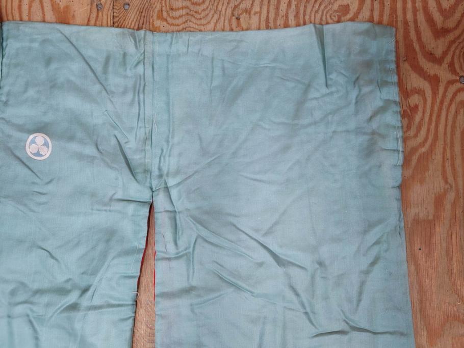 アンティーク　明治～大正期　正絹　着物(古布、リメイク、衣装、和服、和装、女性、丸に三つ柏、家紋、御簾、几帳、牡丹、菊、扇子、花、シルク、日本、ジャパン、Japanese KIMONO)(R-079177)