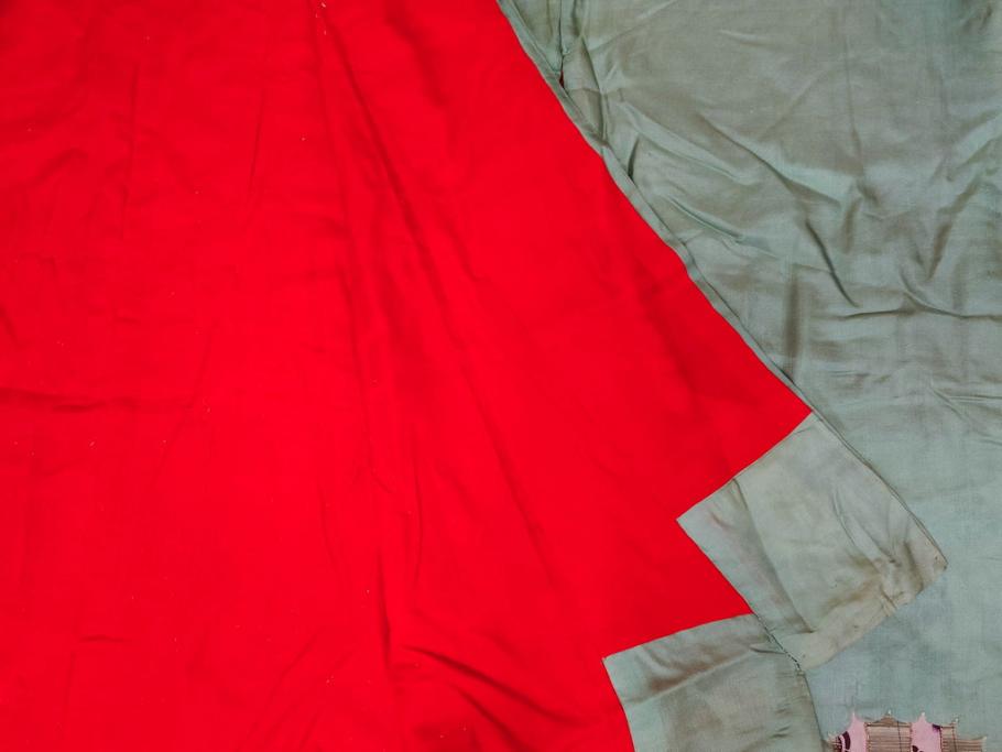 アンティーク　明治～大正期　正絹　着物(古布、リメイク、衣装、和服、和装、女性、丸に三つ柏、家紋、御簾、几帳、牡丹、菊、扇子、花、シルク、日本、ジャパン、Japanese KIMONO)(R-079177)