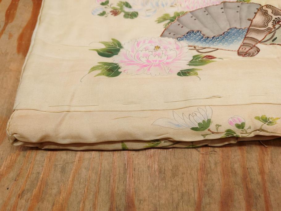 アンティーク　明治～大正期　正絹　着物(古布、リメイク、衣装、和服、和装、女性、丸に三つ柏、家紋、御簾、几帳、牡丹、菊、扇子、花、シルク、日本、ジャパン、Japanese KIMONO)(R-079177)