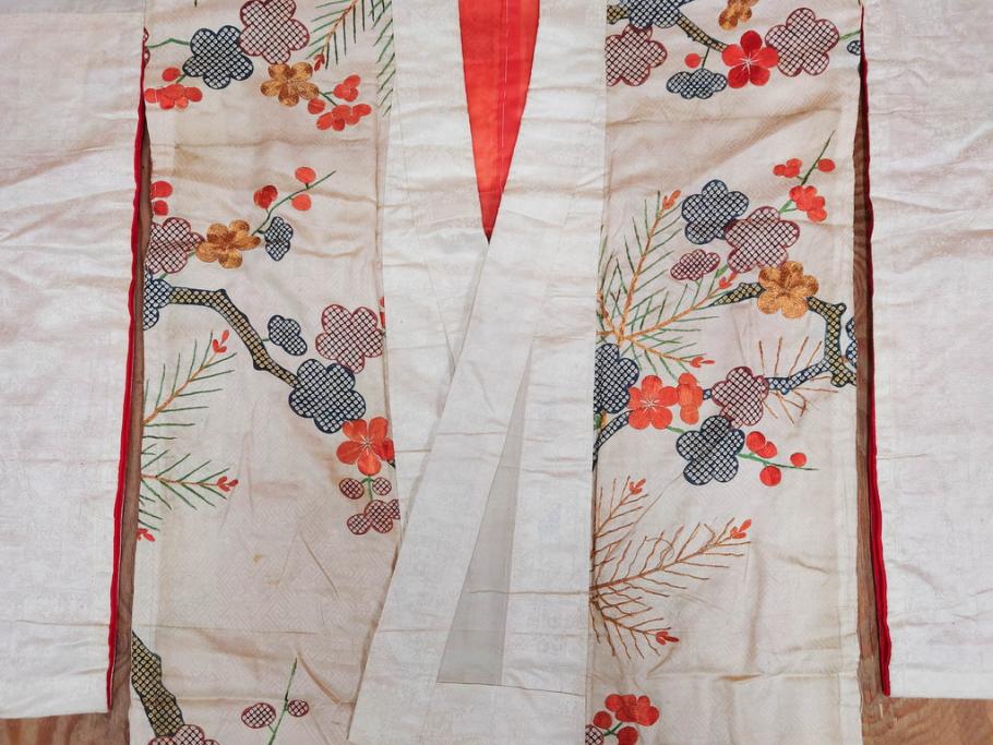 アンティーク　明治～大正期　正絹　刺繍　着物(古布、リメイク、絞り染め、金糸、衣装、和服、和装、女性、松、梅、花、鶴、ツル、鳥、シルク、日本、ジャパン、Japanese KIMONO)(R-079178)