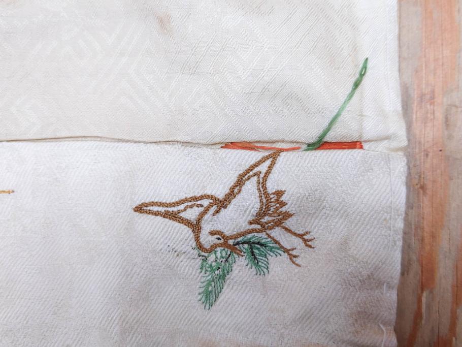 アンティーク　明治～大正期　正絹　刺繍　着物(古布、リメイク、絞り染め、金糸、衣装、和服、和装、女性、松、梅、花、鶴、ツル、鳥、シルク、日本、ジャパン、Japanese KIMONO)(R-079178)