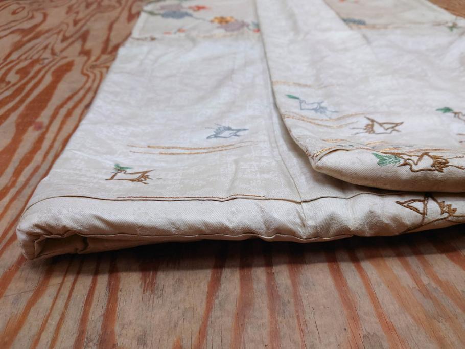 アンティーク　明治～大正期　正絹　刺繍　着物(古布、リメイク、絞り染め、金糸、衣装、和服、和装、女性、松、梅、花、鶴、ツル、鳥、シルク、日本、ジャパン、Japanese KIMONO)(R-079178)