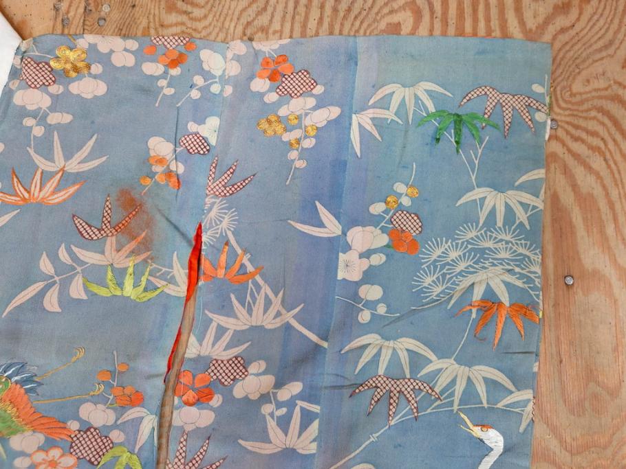 アンティーク　明治期　正絹　刺繍　縮緬　着物(古布、リメイク、絞り染め、衣装、和服、和装、女性、松竹梅、花、波、海、鶴、ツル、鳥、亀、カメ、シルク、日本、ジャパン、Japanese KIMONO)(R-079180)