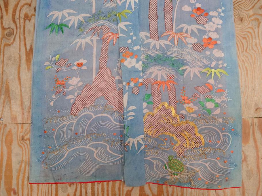 アンティーク　明治期　正絹　刺繍　縮緬　着物(古布、リメイク、絞り染め、衣装、和服、和装、女性、松竹梅、花、波、海、鶴、ツル、鳥、亀、カメ、シルク、日本、ジャパン、Japanese KIMONO)(R-079180)