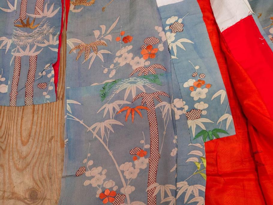アンティーク　明治期　正絹　刺繍　縮緬　着物(古布、リメイク、絞り染め、衣装、和服、和装、女性、松竹梅、花、波、海、鶴、ツル、鳥、亀、カメ、シルク、日本、ジャパン、Japanese KIMONO)(R-079180)