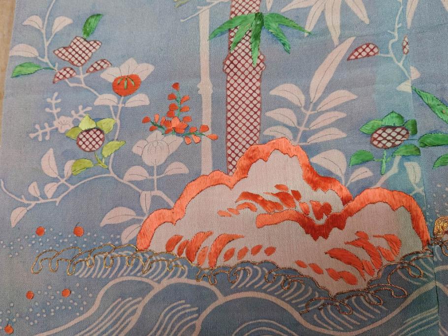 アンティーク　明治期　正絹　刺繍　縮緬　着物(古布、リメイク、絞り染め、衣装、和服、和装、女性、松竹梅、花、波、海、鶴、ツル、鳥、亀、カメ、シルク、日本、ジャパン、Japanese KIMONO)(R-079180)