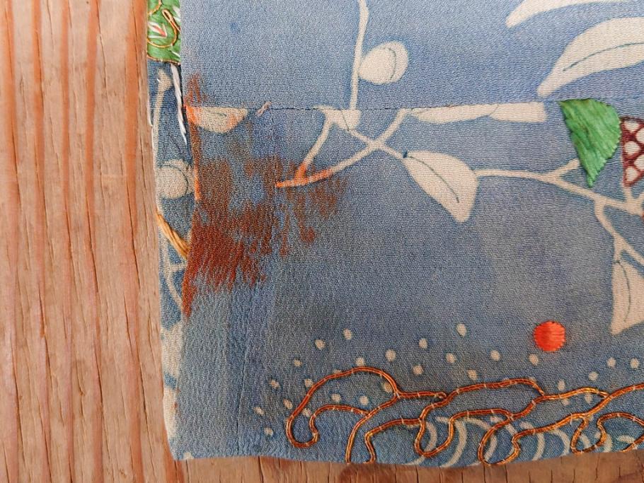 アンティーク　明治期　正絹　刺繍　縮緬　着物(古布、リメイク、絞り染め、衣装、和服、和装、女性、松竹梅、花、波、海、鶴、ツル、鳥、亀、カメ、シルク、日本、ジャパン、Japanese KIMONO)(R-079180)