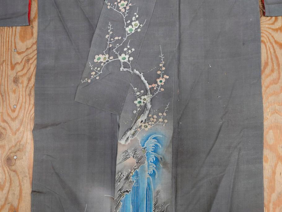 アンティーク　明治期　正絹　壁縮緬　刺繍　着物(古布、リメイク、金糸、重ね五つ目紋、家紋、衣装、和服、和装、女性、松竹梅、滝、登り鯉、魚、シルク、日本、ジャパン、Japanese KIMONO)(R-079181)
