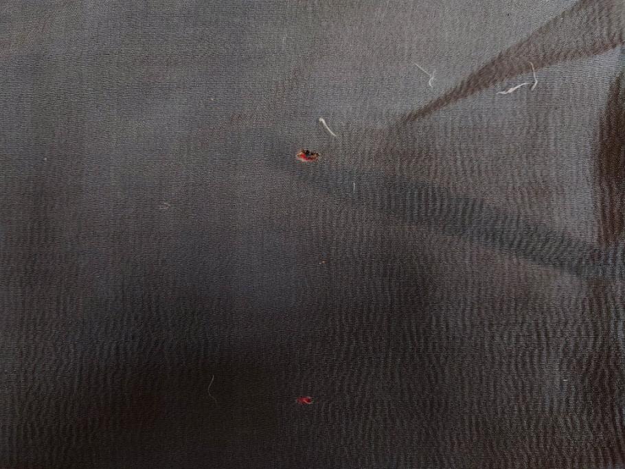 アンティーク　明治期　正絹　壁縮緬　刺繍　着物(古布、リメイク、金糸、重ね五つ目紋、家紋、衣装、和服、和装、女性、松竹梅、滝、登り鯉、魚、シルク、日本、ジャパン、Japanese KIMONO)(R-079181)