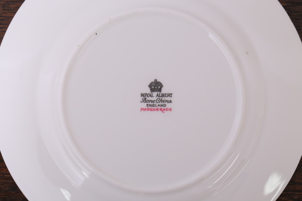 アンティーク雑貨　イギリス　Royal Albert(ロイヤルアルバート) MASQUERADE(マスカレード)シリーズ　カップ&ソーサー2客セット(洋食器)