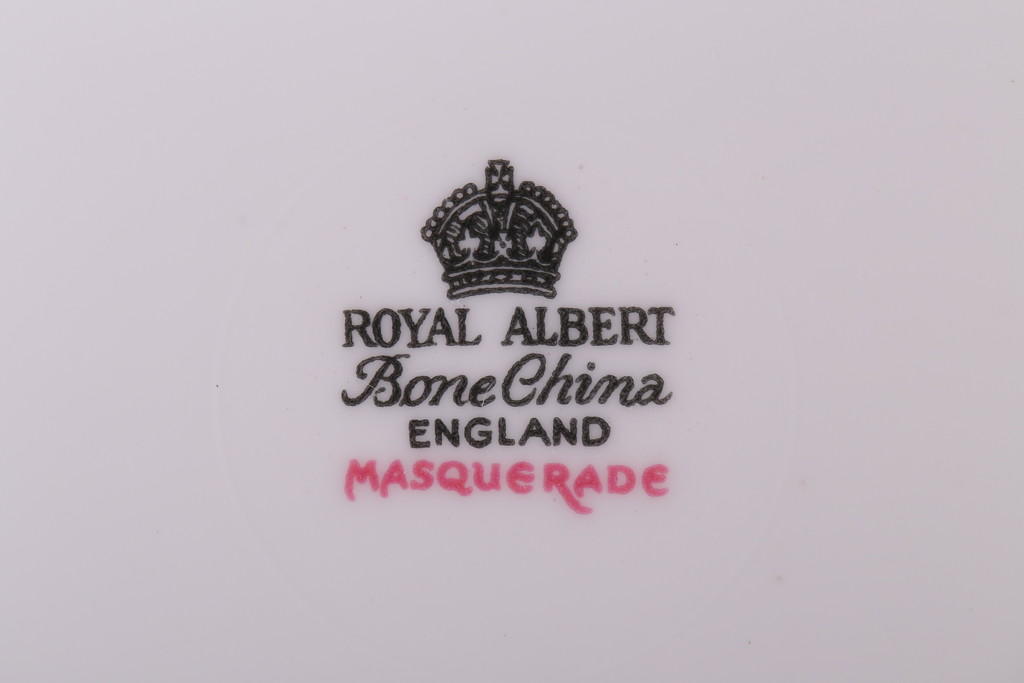 アンティーク雑貨　イギリス　Royal Albert(ロイヤルアルバート) MASQUERADE(マスカレード)シリーズ　カップ&ソーサー2客セット(洋食器)