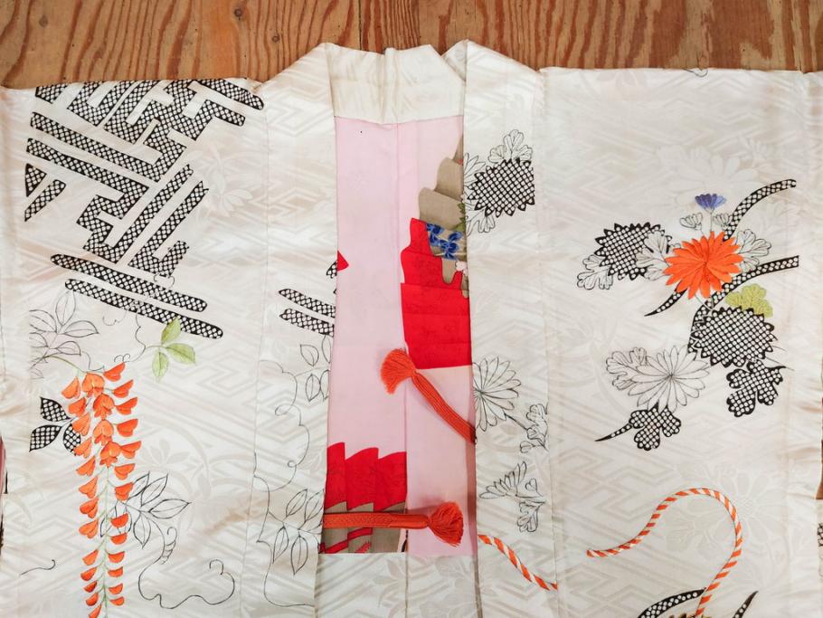 アンティーク　正絹　刺繍　羽織(古布、リメイク、菊、牡丹、竹、扇子、花しょうぶ、梅、藤、衣装、和服、和装、シルク、日本、ジャパン、Japanese KIMONO)(R-079184)