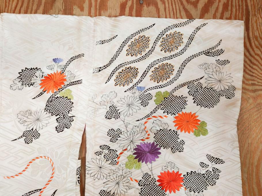 アンティーク　正絹　刺繍　羽織(古布、リメイク、菊、牡丹、竹、扇子、花しょうぶ、梅、藤、衣装、和服、和装、シルク、日本、ジャパン、Japanese KIMONO)(R-079184)