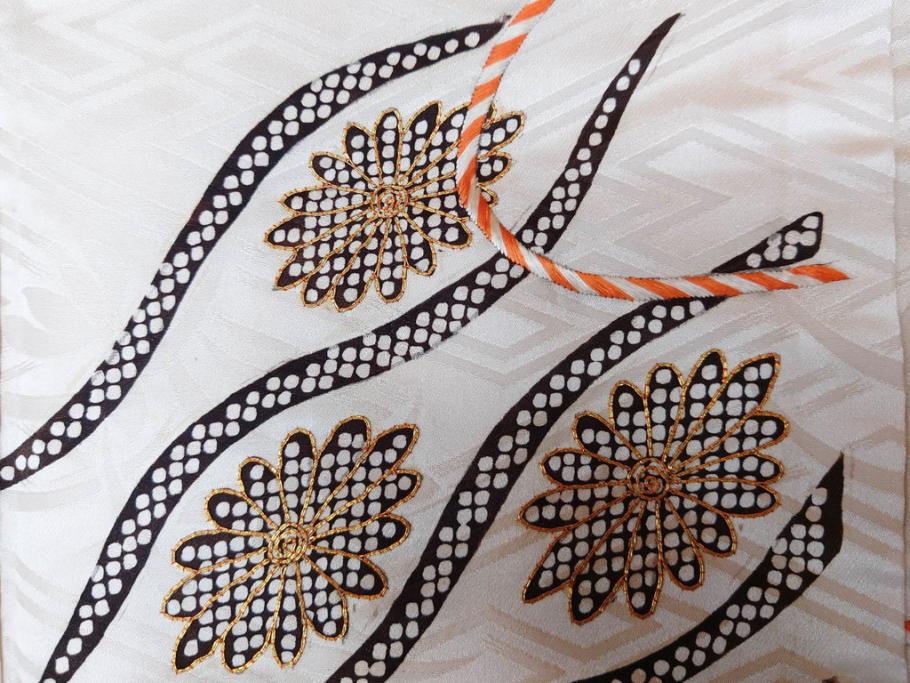 アンティーク　正絹　刺繍　羽織(古布、リメイク、菊、牡丹、竹、扇子、花しょうぶ、梅、藤、衣装、和服、和装、シルク、日本、ジャパン、Japanese KIMONO)(R-079184)