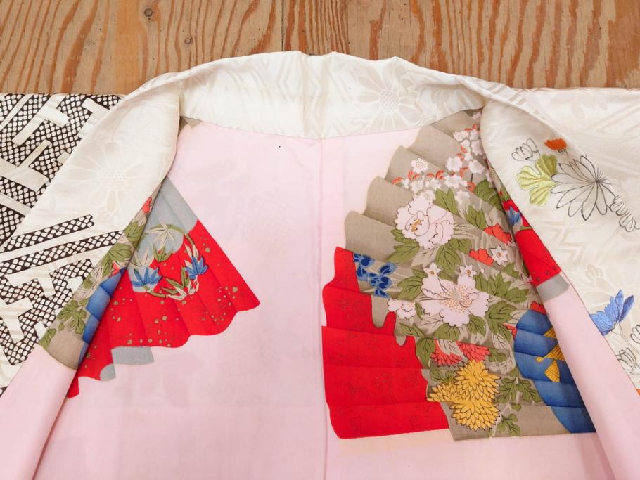 アンティーク　正絹　刺繍　羽織(古布、リメイク、菊、牡丹、竹、扇子、花しょうぶ、梅、藤、衣装、和服、和装、シルク、日本、ジャパン、Japanese KIMONO)(R-079184)