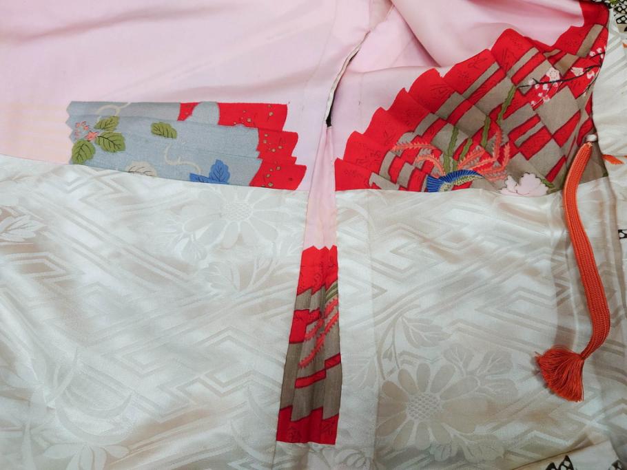 アンティーク　正絹　刺繍　羽織(古布、リメイク、菊、牡丹、竹、扇子、花しょうぶ、梅、藤、衣装、和服、和装、シルク、日本、ジャパン、Japanese KIMONO)(R-079184)