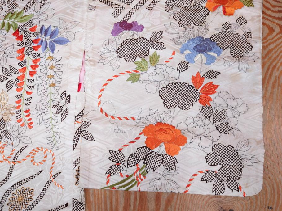 アンティーク　正絹　刺繍　羽織(古布、リメイク、菊、牡丹、竹、扇子、花しょうぶ、梅、藤、衣装、和服、和装、シルク、日本、ジャパン、Japanese KIMONO)(R-079184)