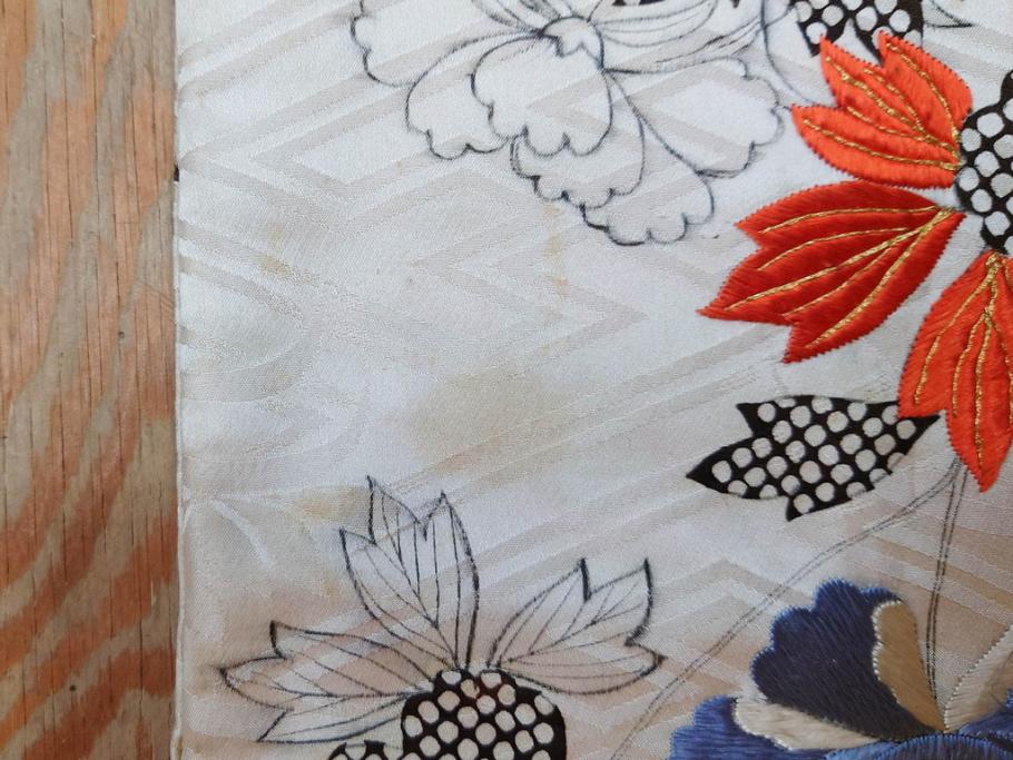 アンティーク　正絹　刺繍　羽織(古布、リメイク、菊、牡丹、竹、扇子、花しょうぶ、梅、藤、衣装、和服、和装、シルク、日本、ジャパン、Japanese KIMONO)(R-079184)