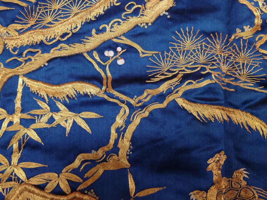 江戸～明治期　細かな刺繍が美しい掛袱紗(古裂、古布、リメイク、金糸、鶴、ツル、松竹梅、ふくさ、フクサ、帛紗、服紗、房付き)(R-079185)