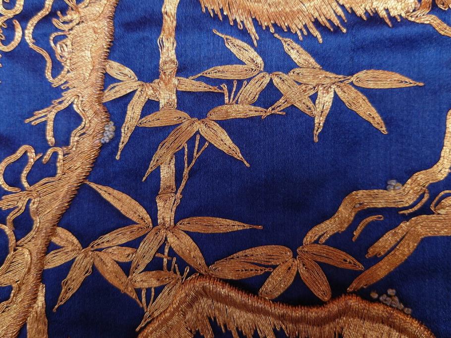 江戸～明治期　細かな刺繍が美しい掛袱紗(古裂、古布、リメイク、金糸、鶴、ツル、松竹梅、ふくさ、フクサ、帛紗、服紗、房付き)(R-079185)