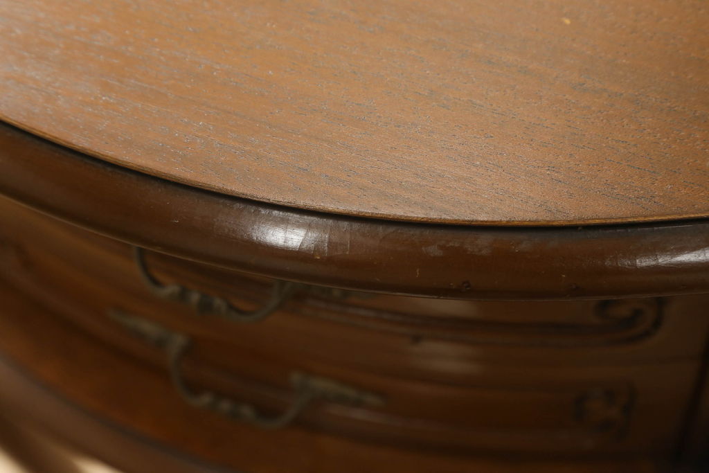 中古　アメリカ　優雅で上品なデザインが目を引くスツール付きドレッサー(鏡台)(R-057665)