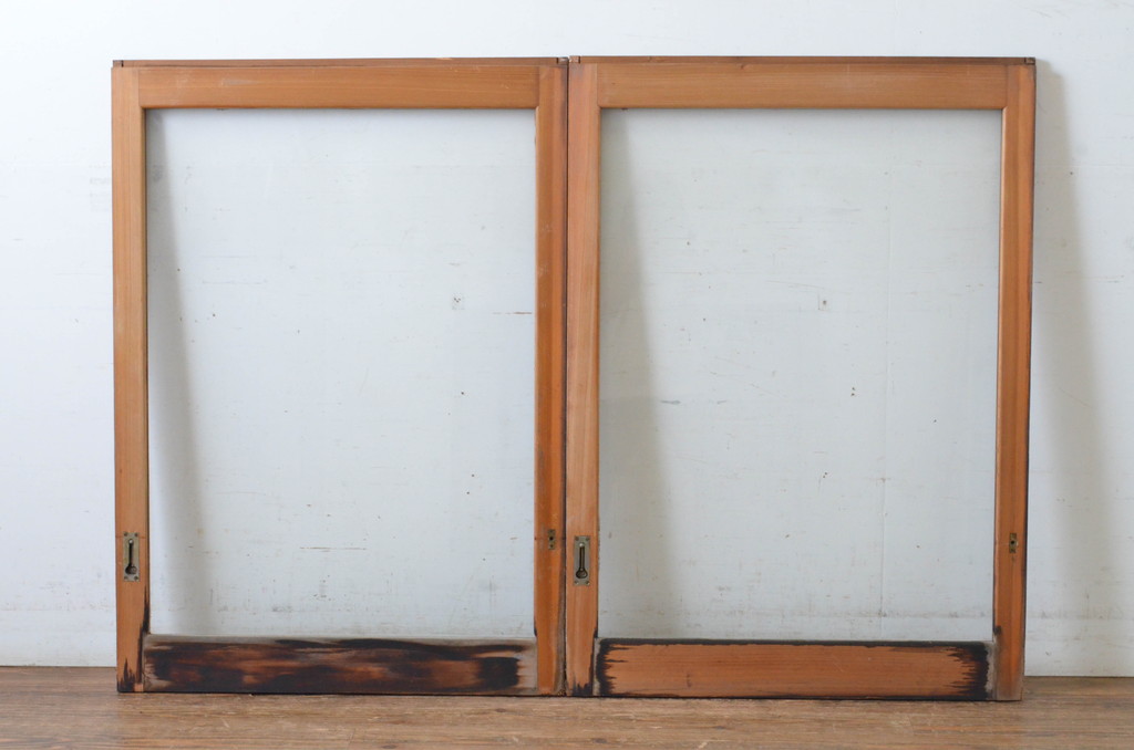 ビンテージ建具　シンプルでどんなお部屋にも合わせやすい大判ガラスの窓2枚セット(引き戸、ガラス戸、ヴィンテージ)(R-065019)
