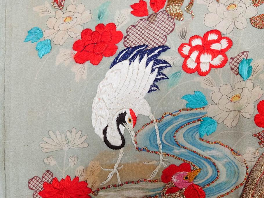 江戸～明治期　正絹　縮緬　緻密に刺繍された吉祥文様が素晴らしい古布(掛袱紗、リメイク、金糸、松竹梅、鶴、ツル、カメ、亀、古裂、服紗、フクサ、ふくさ、帛紗)(R-079186)