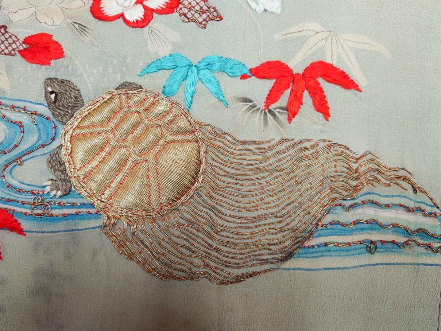江戸～明治期　正絹　縮緬　緻密に刺繍された吉祥文様が素晴らしい古布(掛袱紗、リメイク、金糸、松竹梅、鶴、ツル、カメ、亀、古裂、服紗、フクサ、ふくさ、帛紗)(R-079186)