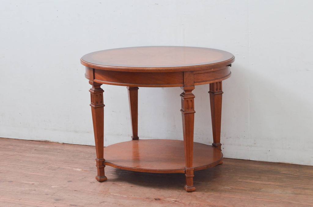 中古　美品　DREXEL HERITAGE(ドレクセルヘリテイジ)　FRANCESCA(フランチェスカ)シリーズ　格納式天板付き!クラシカルなランプテーブル(コーヒーテーブル、サイドテーブル、ナイトテーブル、花台、飾り台)(定価約30万円)(R-078175)