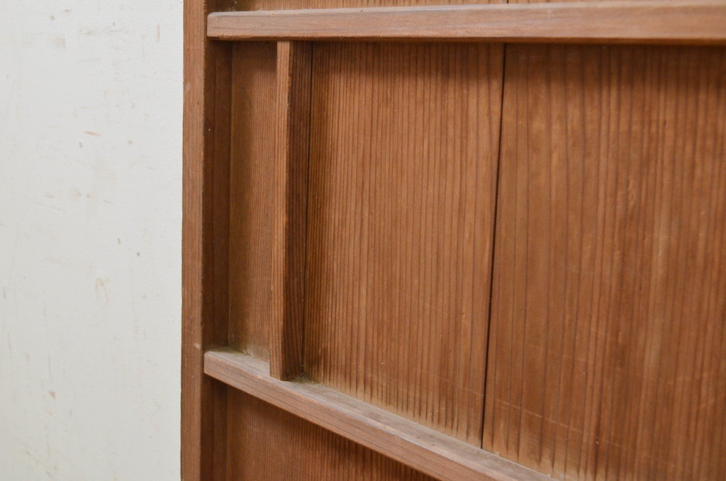 アンティーク建具　杉材　柾目の美しい格子飾り付き幅狭引き戸2枚セット(板戸、ガラス戸、格子戸)(R-071242)