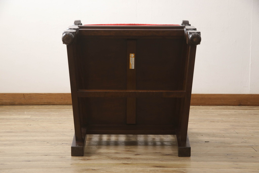 中古　美品　松本民芸家具　洋館に似合う佇まいのD型布張り椅子(ベンチ、アームチェア、1人掛けソファ)(R-059830)
