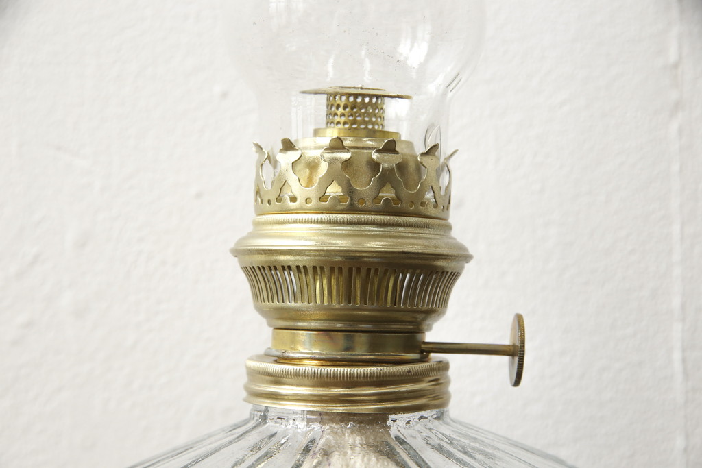 和製アンティーク　デッドストック品　巻芯14番　レトロな佇まいがお洒落な空間づくりに活躍するオイルランプ(灯油ランプ、卓上ランプ)(R-059654)