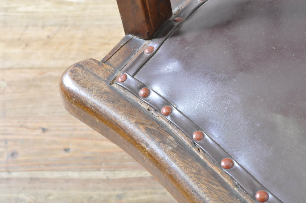 和製アンティーク　大正ロマン　総欅(ケヤキ)材　細やかな意匠が目を惹く古い洋館のドクターチェア(回転イス、回転椅子、オフィスチェア、アームチェア)(R-065137)