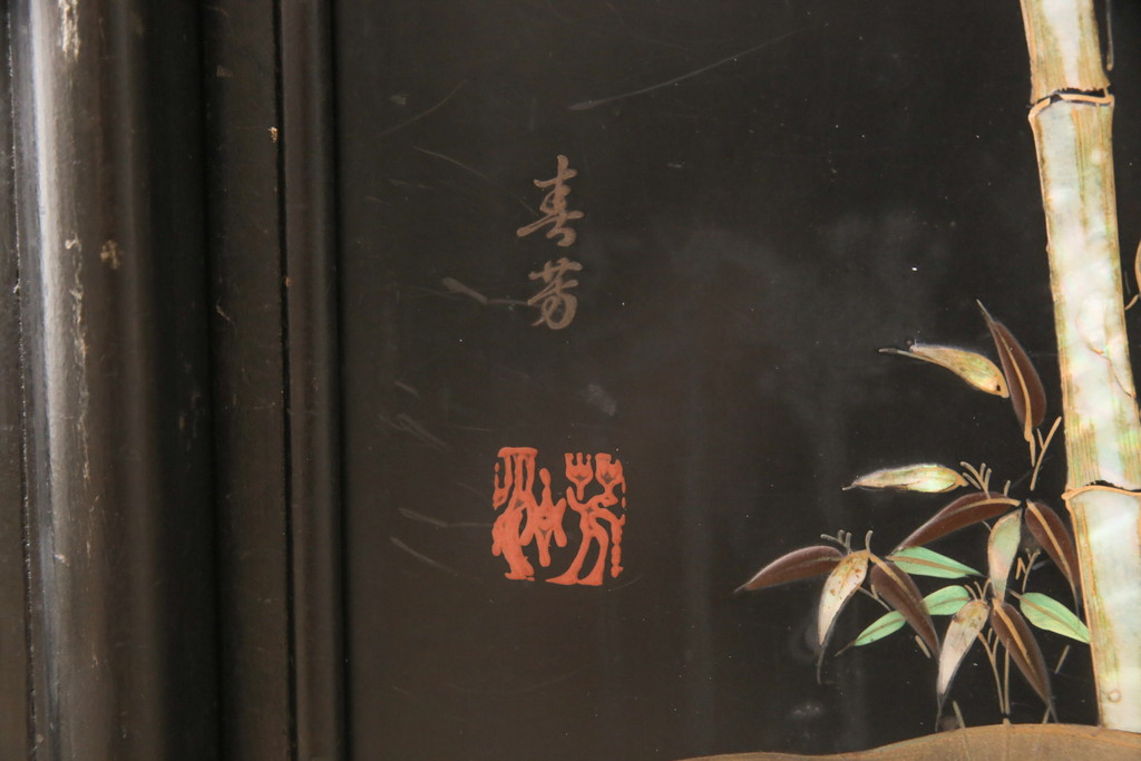和製アンティーク　唐木　繊細な漆絵が美しい飾り棚(戸棚、収納棚、茶棚)(R-055142)