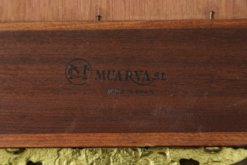中古　スペイン高級家具　MUARVA S.L.　ヨーロッパの伝統的な意匠を感じられるウォールミラー(壁掛け鏡)(R-054819)