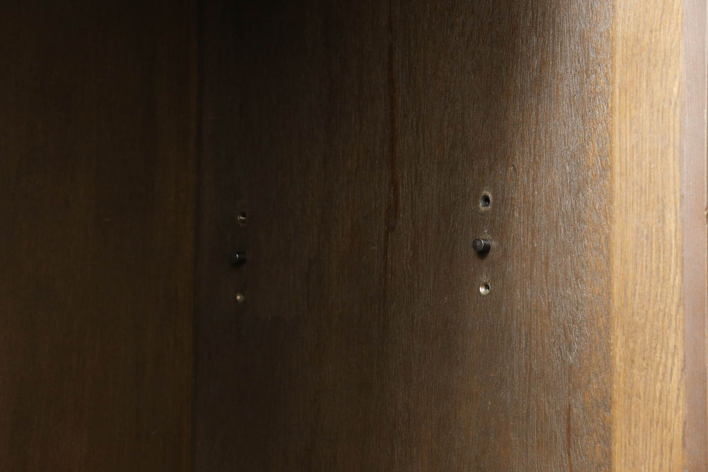 中古　神戸洋家具　永田良介商店　落ち着きのある佇まいが魅力的なサイドボード(サイドキャビネット、収納棚、戸棚、飾り棚、本箱、ブックケース)(R-059020)