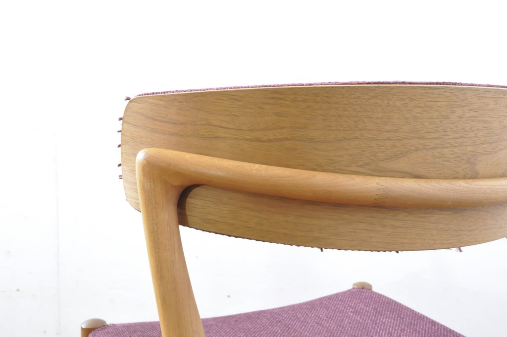 中古　展示品　Ritzwell(リッツウェル)　CHARLIE(チャーリー)　フォルムの美しさが魅力のクッション付きチェア2脚セット(ダイニングチェア、椅子、イス)(R-065760)