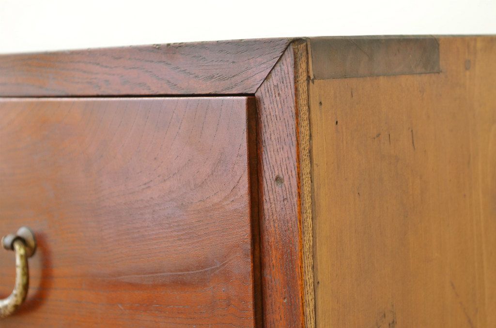 アンティーク家具　アンティーク前面欅のシンプルなチェスト?(たんす・箪笥)