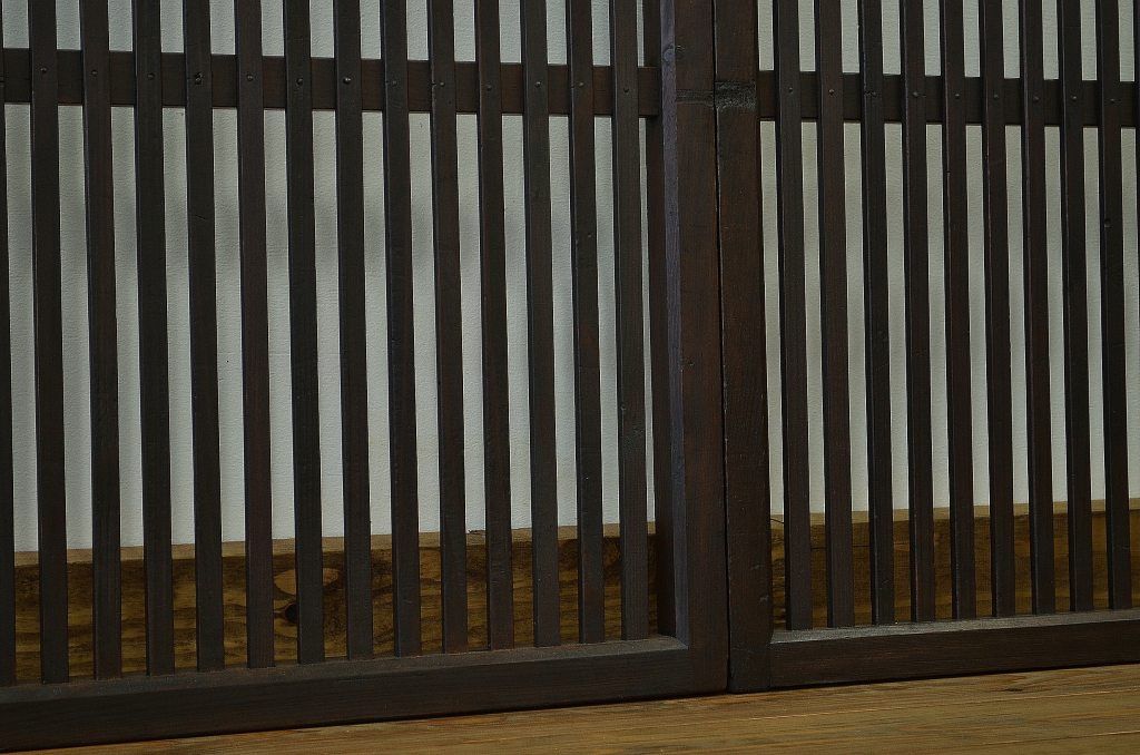 ★古民具骨董古い木のシックな格子戸4枚セット(ドア)