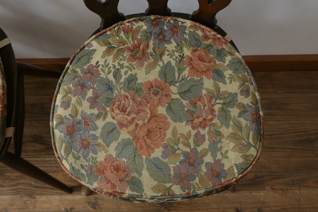 イギリスビンテージ　ERCOL(アーコール)　上品な佇まいのシスルバックチェア4脚セット(ダイニングチェア、椅子、イス、板座チェア、ウィンザーチェア、ウインザーチェア、ヴィンテージ、英国)(R-065625)